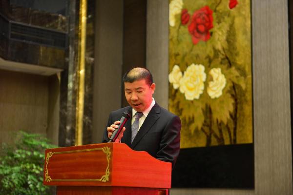 上財(cái)福建校友會EMBA分會會長王如平 發(fā)表致辭